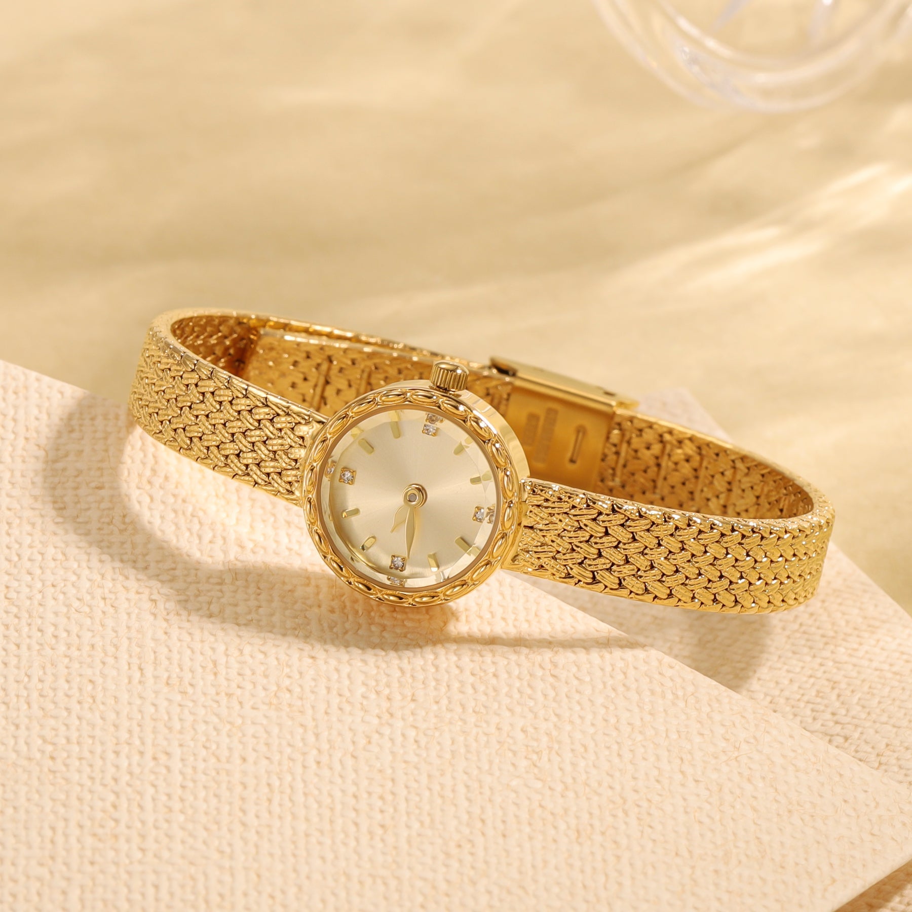 Queen® Aria