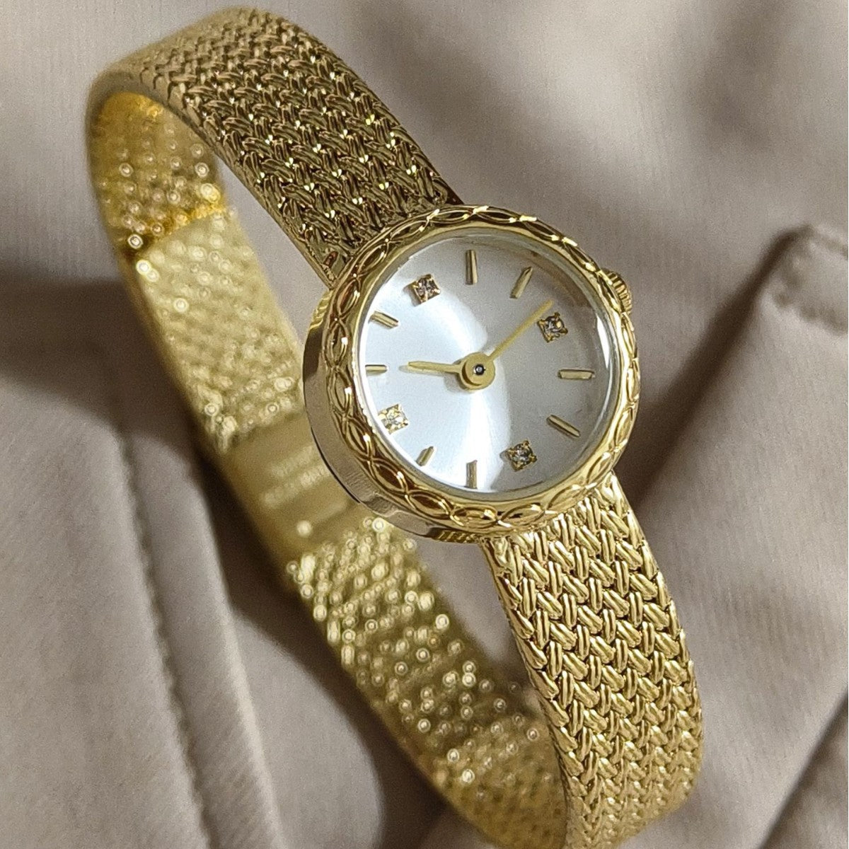 Queen® Aria